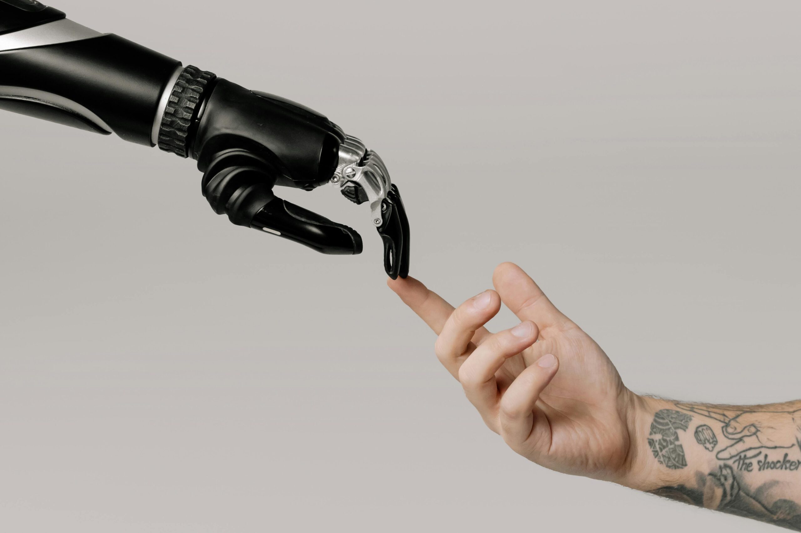 AI vs. emberi munkaerő – konkurencia vagy szövetséges?